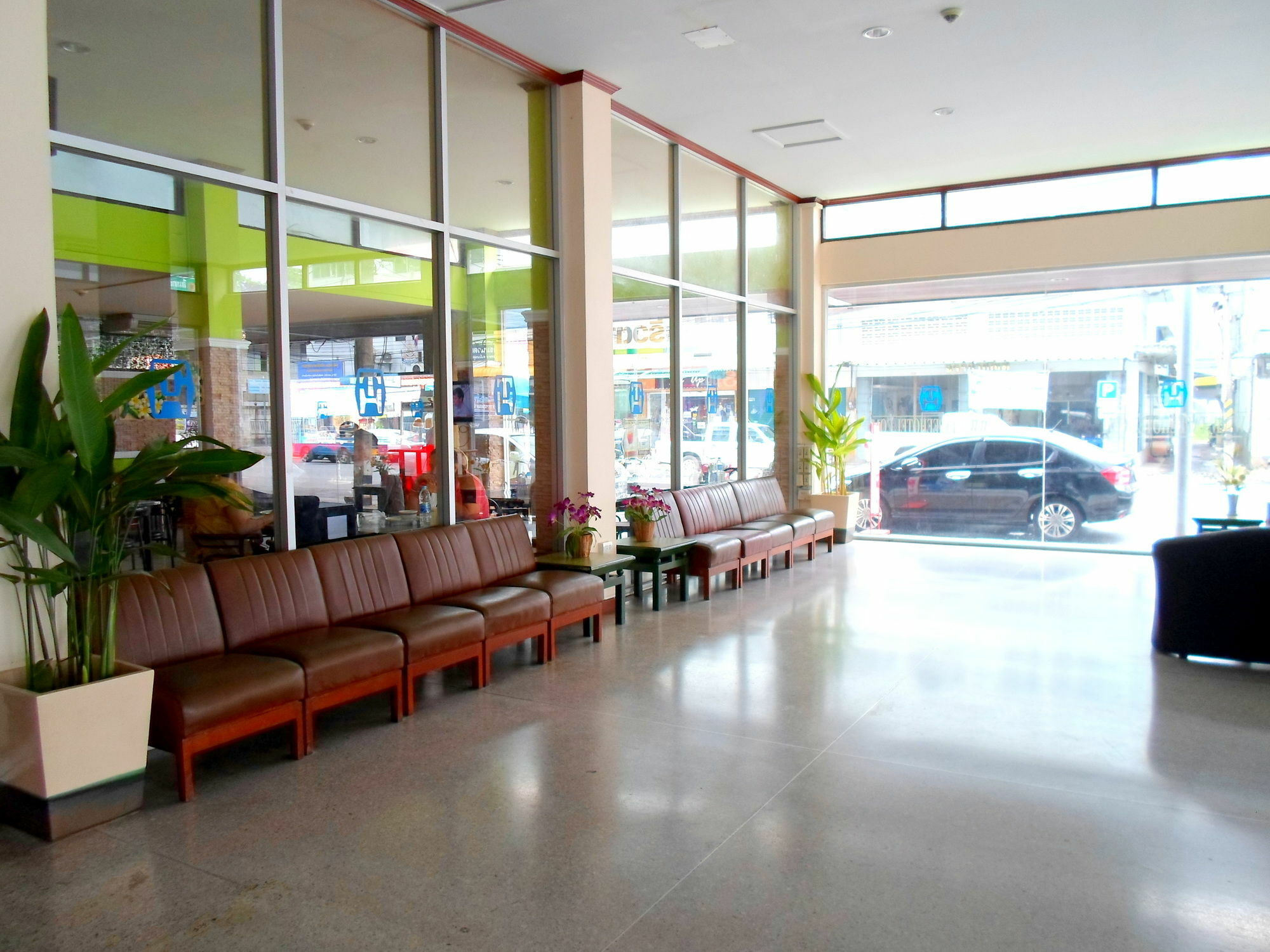 Tapee Hotel Surat Thani Buitenkant foto