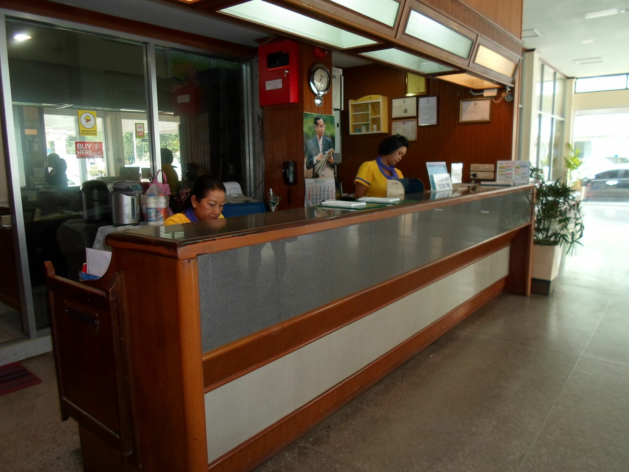 Tapee Hotel Surat Thani Buitenkant foto